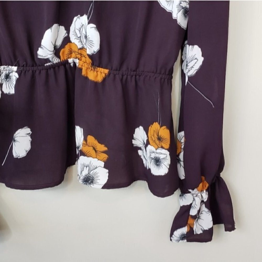 Cupcakes and Cashmere Deep Purple Floral Ruffle Long Sleeve Blouse Size Small - Picture 4 of 7